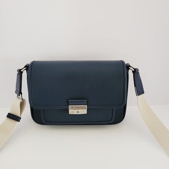 Michael Kors Bradshaw Medium Pocket Messenger Crossbody Handbag Navy Leather - Picture 2 of 9